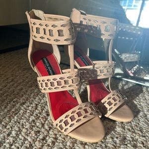 Charles Jourdan Tan Heels Size 7.5